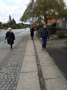 3-women-split-walking